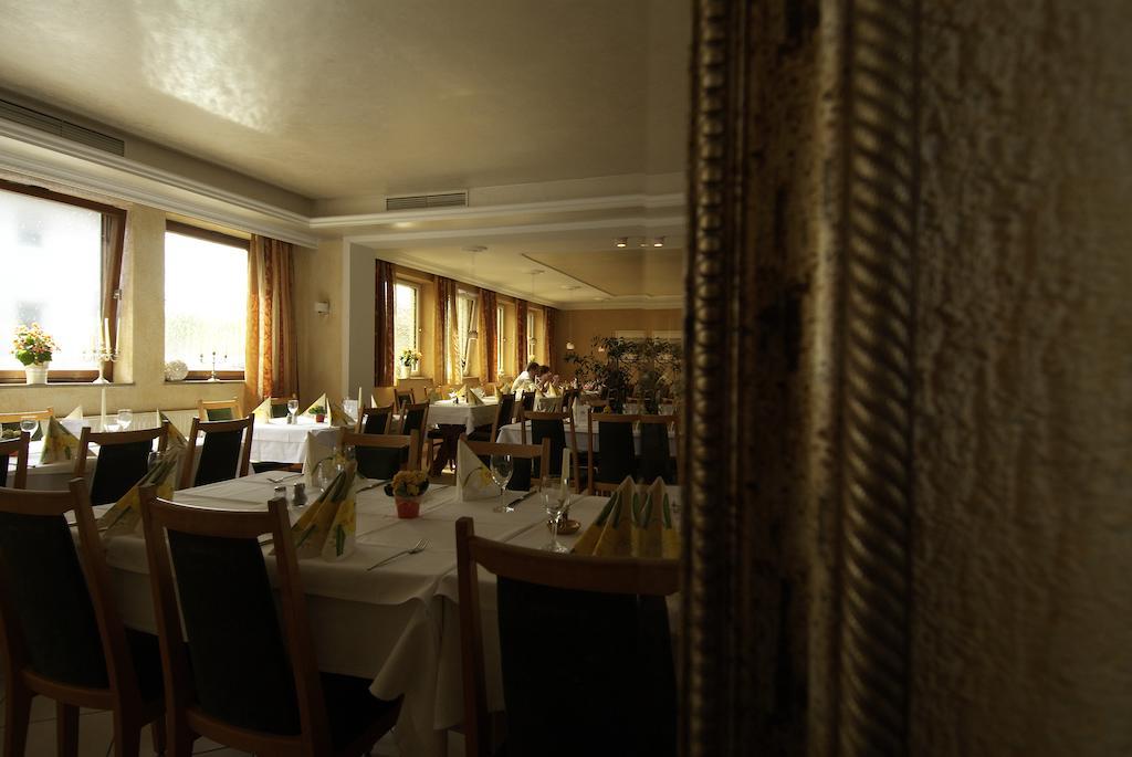 Hotel Regina Цирндорф Экстерьер фото